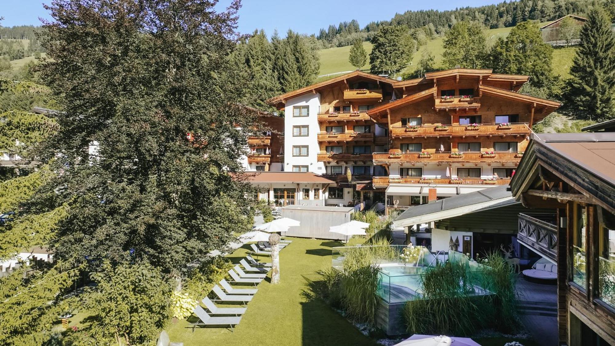 Hotel Die Sonne Σάαλμπαχ-Χίντεργκλεμ Εξωτερικό φωτογραφία
